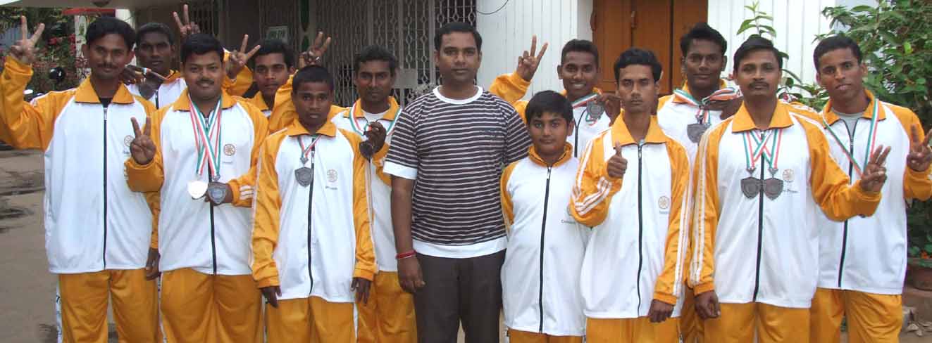 Members of Orissa taekwondo squad with their medals in Bhubaneswar on January 4, 2009