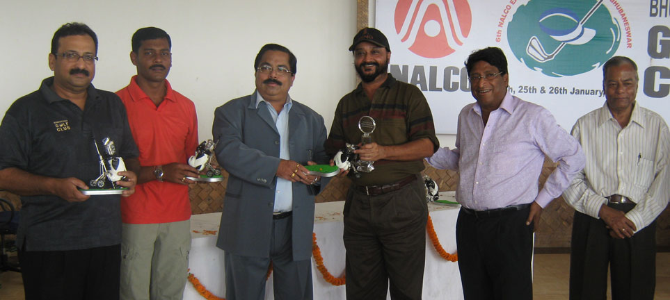 Members of BGC-B receive the trophy after finishing runners-up in the team event of the 6th Nalco East Zone Golf Tournament in Bhubaneswar on Jan 26, 2009.