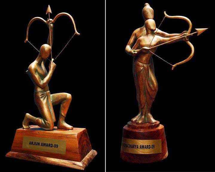 New designs of Arjuna and Dronacharya Awards, prepared by Orissa artist GP Sahu in <b>2009.