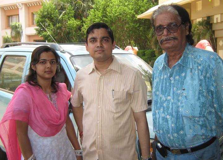 Orissa chess player <b>Swayangsu Satyakam </b>(middle) with his wife Manasmita and father Sudhindra Panda in Bhubaneswar on <b>June 14, 2009.