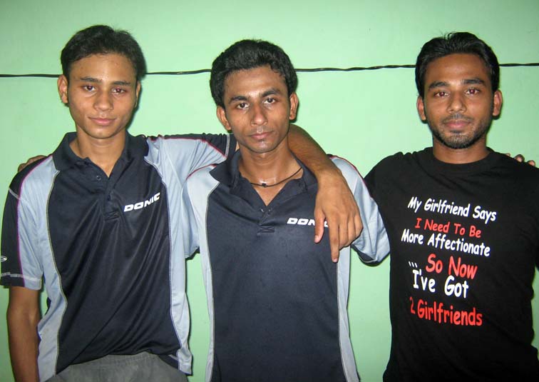 Orissa`s three well-known table tennis playing Haque brothers <b>Asif, Tousif and Tohid </b>in Bhubaheswar on Oct 4, 2009.