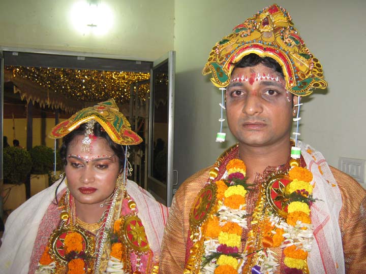 Ranu Mohanty and Manoranjan Mishra at their wedding ceremony in Bhubaneswar on <b>Nov 22, 2009.