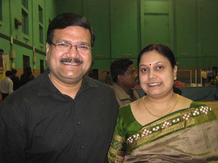 Former State champion Sourya Sundar Das with his wife Nita in Bhubaneswar on<b> Dec 13, 2009.