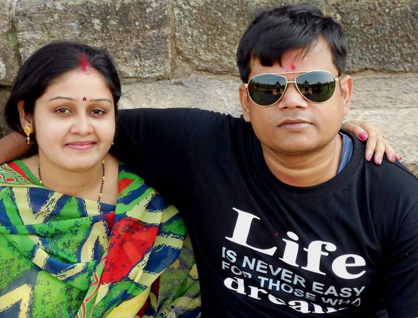 Odisha chess player Soumya Ranjan Mishra with his wife Sanchita in Mumbai on Januar 31, 2016.
