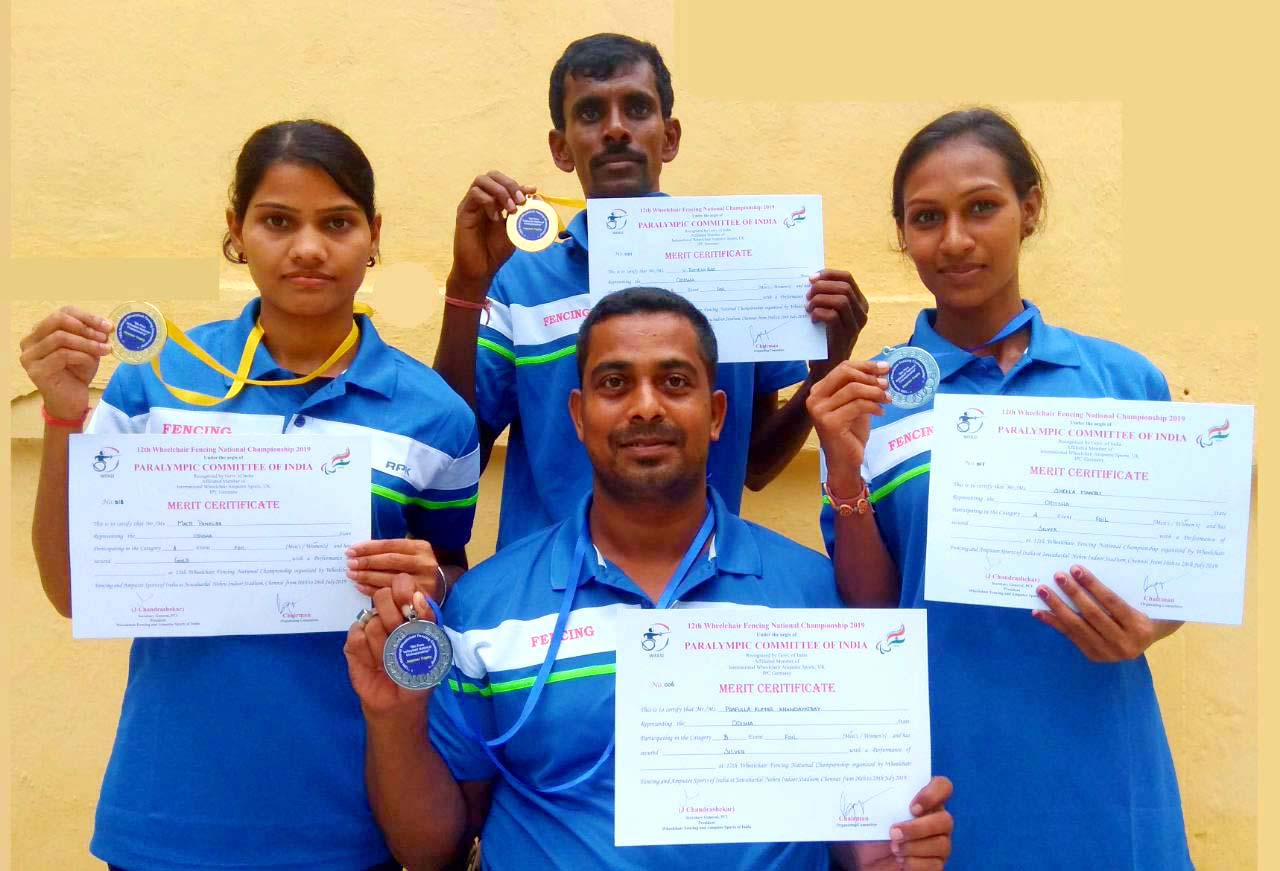 Odisha fenceers Malti Panaure (extreme left), V Ramesh Rao (Centre back), Prafulla Kumar Khandayatray (Centre front) and Sheela Mantri with their medals at the 12th National Wheelchair Fencing Championship in Chennai in 27 July, 2019.