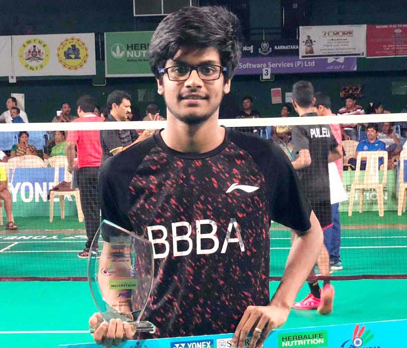 Odisha shuttler Ayush Pattanayak with his U-17 boys doubles silver medal at the Sub-Junior National Badminton Championship in Bengaluru on 2 Dec, 2018.