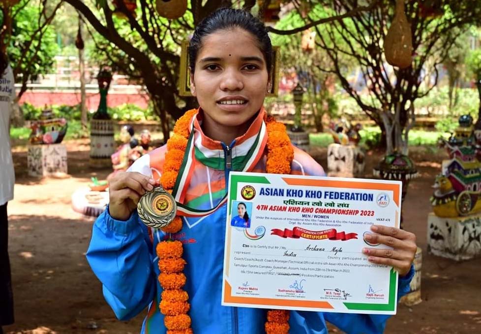 Odisha woman kho-kho player Archana Majhi shows her Asian championship gold medal and certificate in Bhubaneswar 25 March 2023.