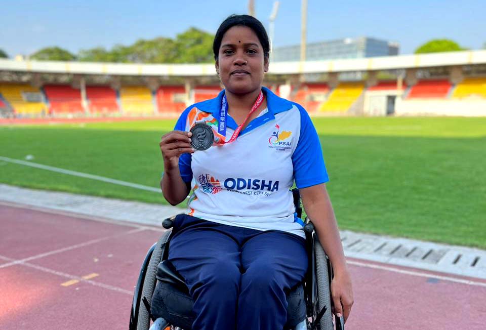 Odisha woman javelin thrower Suchitra Parida poses with her silver medal at the 21st National Para Athletics Championship in Pune on 20 March 2023.