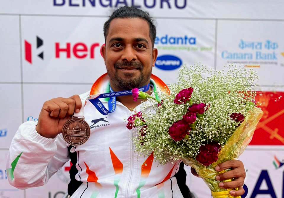 Odisha athlete Prafulla Khandayatray poses with his shot put bronze medal at the 5th Indian Open Para Athletics International Championship in Bengaluru on 5 May 2023.