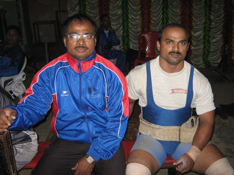 Orissa powerlifter Krushna Chandra Sahu with his brother Chandra Sekhar Sahu in Bhubaneswar on Dec 8, 2008.