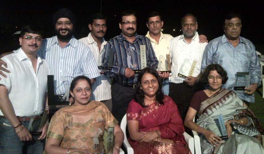 Prize winners of the BGC Hole-in-one tournament in Bhubaneswar on March 15, 2009.