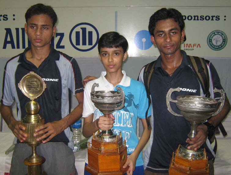 Title winners (L to R) Asif Haque, Samartha Prusty and Tousif Haque at the KDTTA All-Orissa Ranking Table Tennis Tournament in Bhubaneswar on <b>Oct 4, 2009.