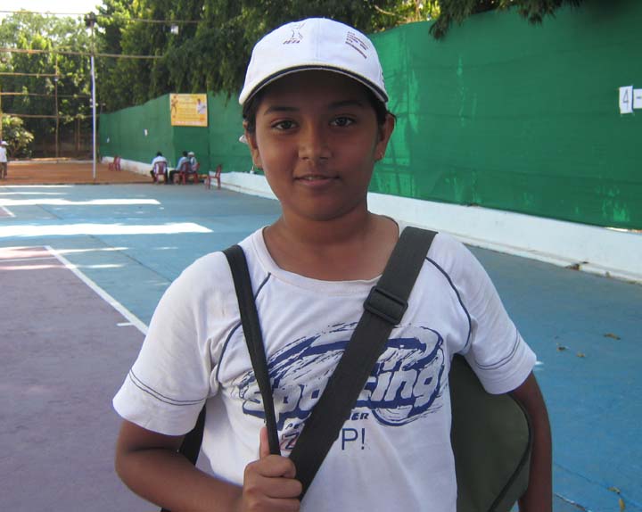 Orissa tennis player <b>Smriti Sanchita </b>at the AITA Talent Series Tennis Tournament in Bhubaneswar on <b>Nov 11, 2009.