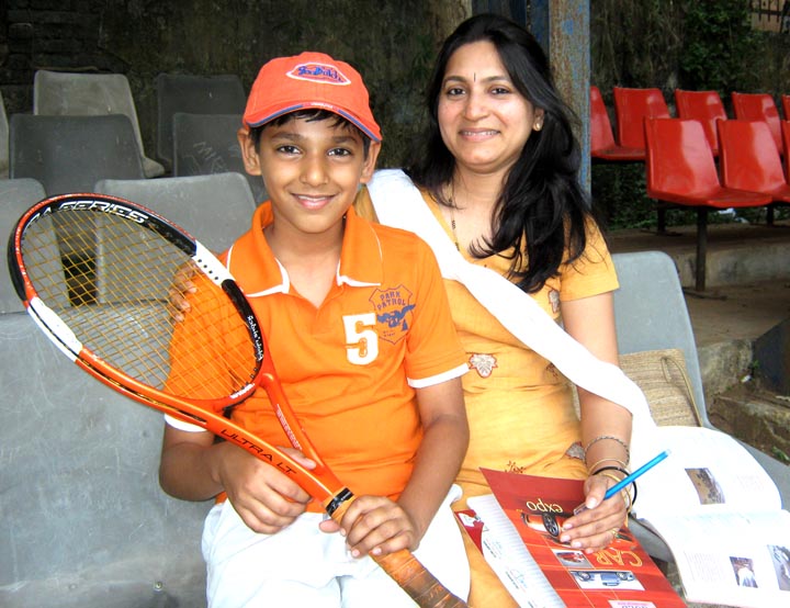 Promising talent Anish Mishra with his mother in Bhubaneswar on <b>December 4, 2009.
